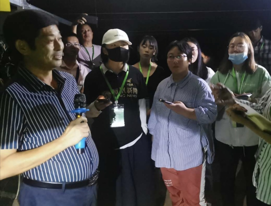 凉拌黄瓜|吃瓜群众的口福：丝瓜干了黄瓜的活，河南的蜜瓜脆脆甜