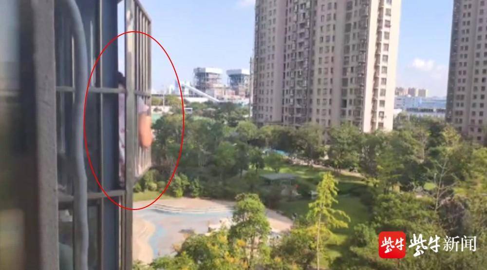 大学|消防员劝跳楼女生好好学习遇神回答：我已经上大学啦！