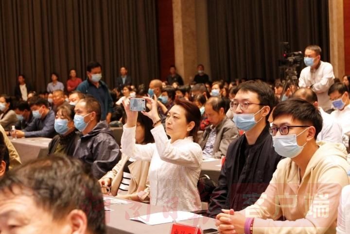 脱贫攻坚|我省首部脱贫攻坚主题电影《铁拐》三门峡首映式举行