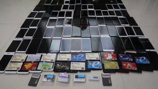 |银行卡“黑产”盯上在校大学生 部分年轻人外租银行卡面临刑责