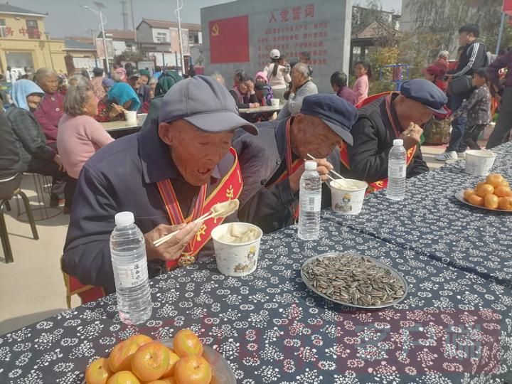 |饺子宴上的“明星”老兵