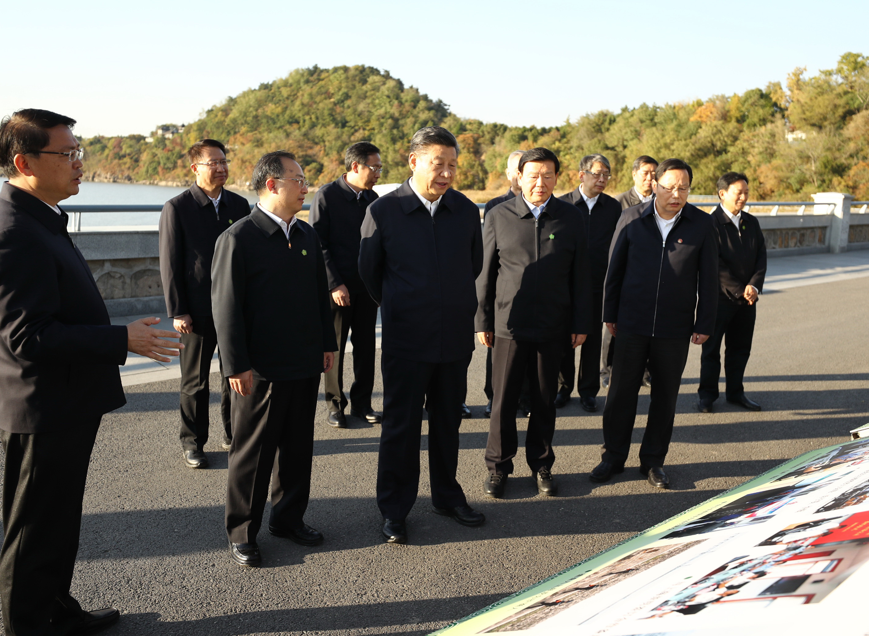 |习近平赴江苏考察调研