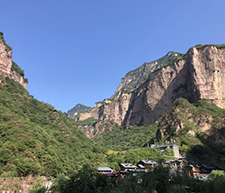 变青山为金山银山