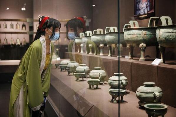 透过镜头 从文物里“瞰”厚重河南