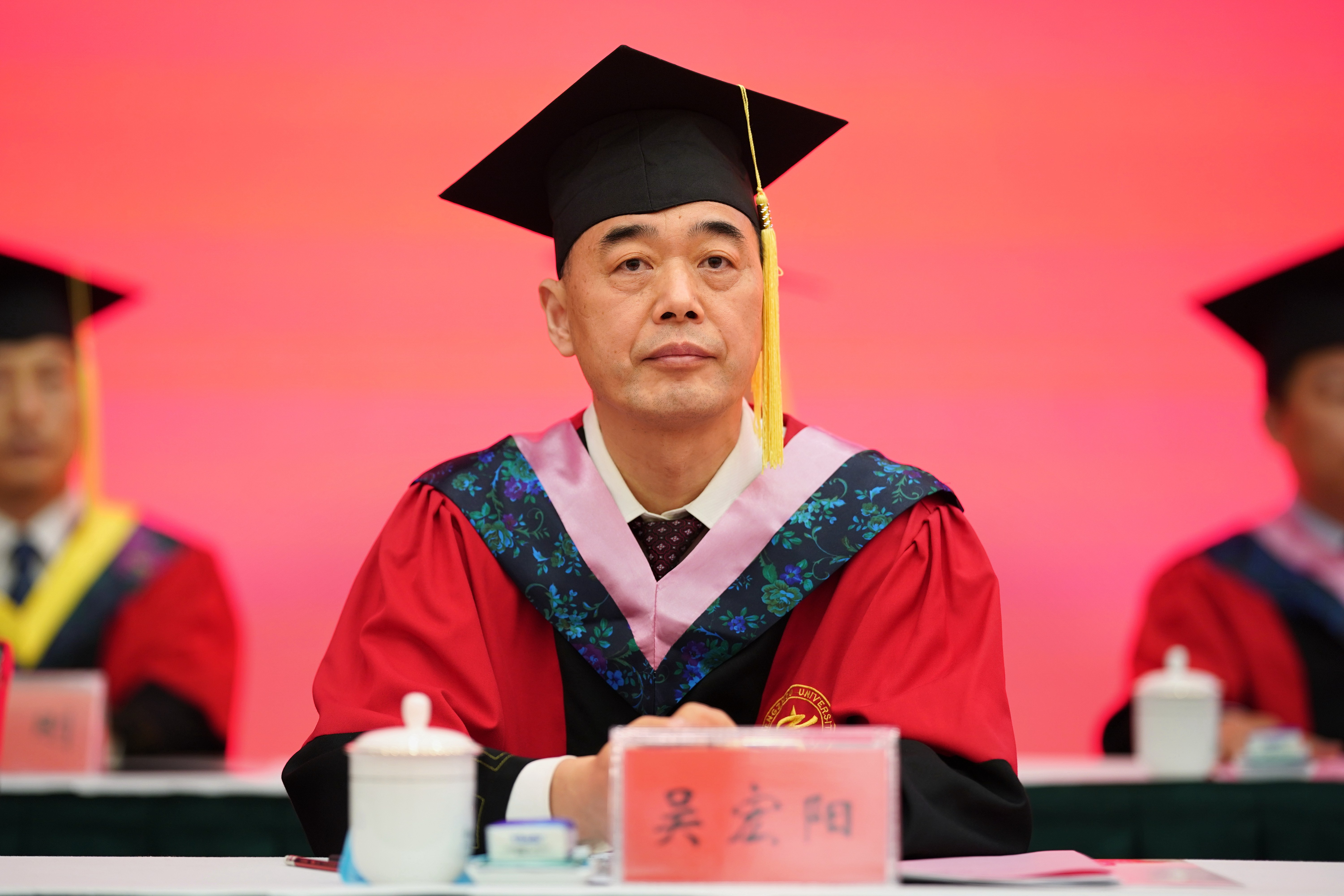 郑州大学举行2022年毕业典礼暨学位授予仪式