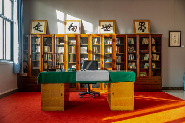 穆青的书房，搬进慕“青”的课堂