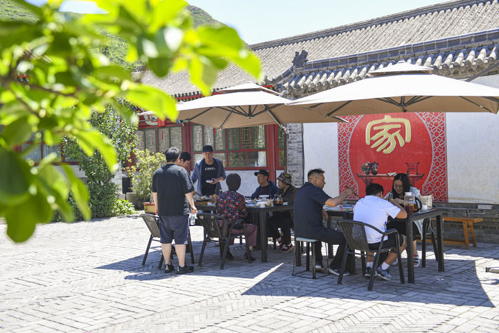 长城脚下看变迁——北京延庆石峡村见闻