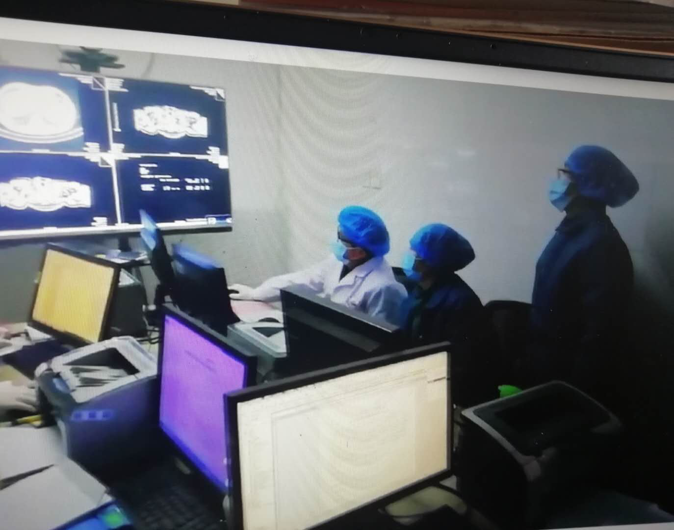 []【党旗飘扬】崔小数：做好守护生命的“排头兵”