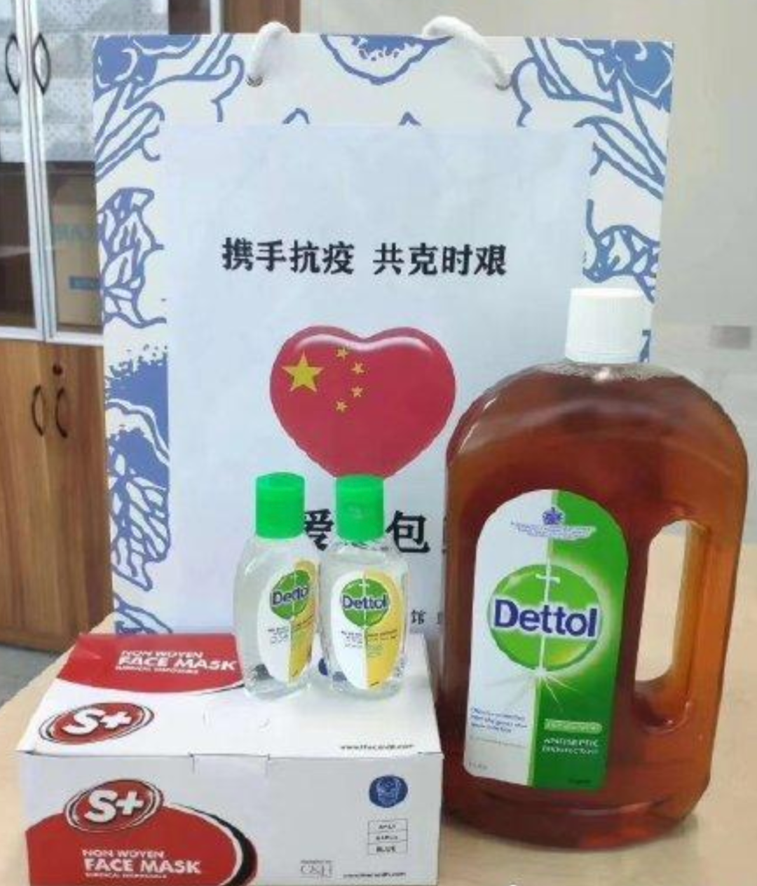 『疫情』海外中国留学生想回国怎么办？外交部重磅回应