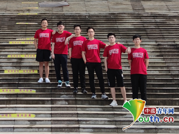 考研3人保研，2人考研，1人留学！“学霸宿舍”6男生全部升学成功