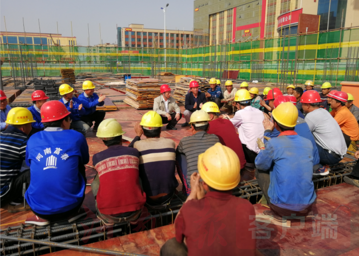 |黄久生有“三多”