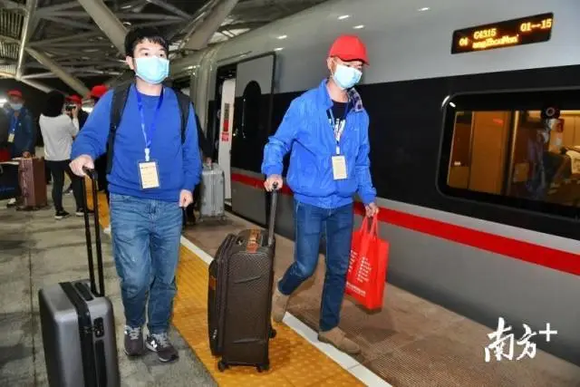 ：我的湖北朋友，欢迎回来！211名湖北籍员工乘专列返岗