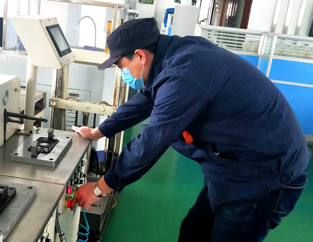 @相距2500公里的“相聚” | 战“疫”中的铁路人