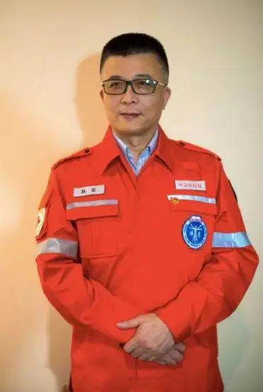 [医疗]战疫院长访谈录｜上海瑞金医院副院长陈尔真：把“混编团队”拧成一股绳