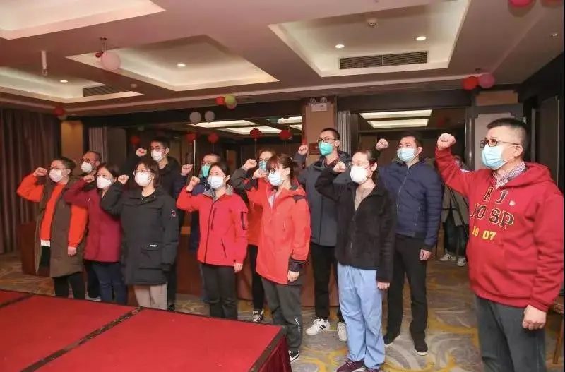 [医疗]战疫院长访谈录｜上海瑞金医院副院长陈尔真：把“混编团队”拧成一股绳