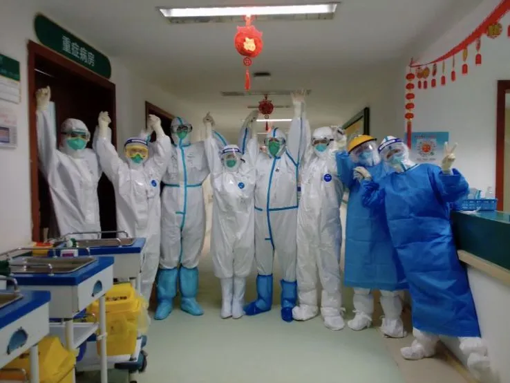 [医疗]战疫院长访谈录｜上海瑞金医院副院长陈尔真：把“混编团队”拧成一股绳