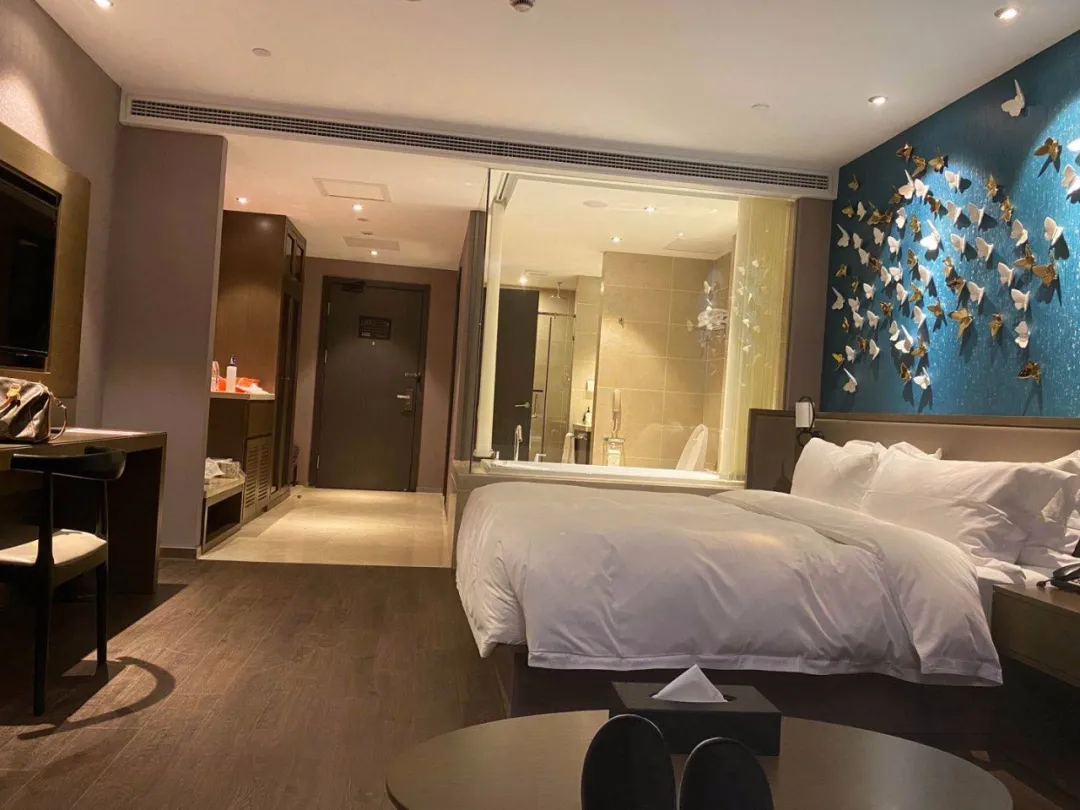 【杨奇】归国留学生谈隔离生活：比心工作人员，要特别夸一下“一日三餐”