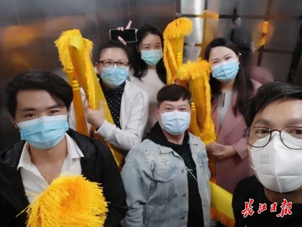 【王璐】这一家人，了不起！